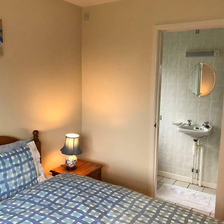 Barnfield Bed And Breakfast Downton  Extérieur photo