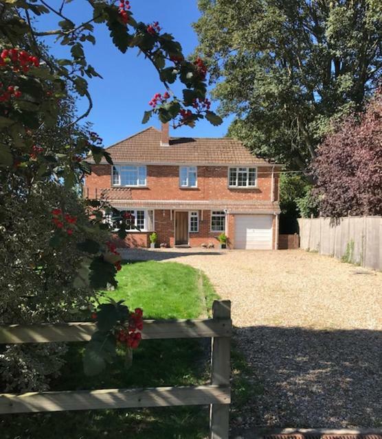 Barnfield Bed And Breakfast Downton  Extérieur photo